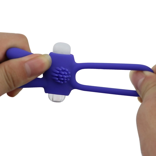 Inel vibrant pentru penis din silicon flexibil, se întinde ușor