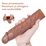 Manșon realist pentru penis cu vene proeminente, ținut în mână