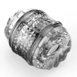 Masturbatorul tip cristal fără capace, privit în unghi, cu carcasa cu fațete și una dintre intrările răsucite
