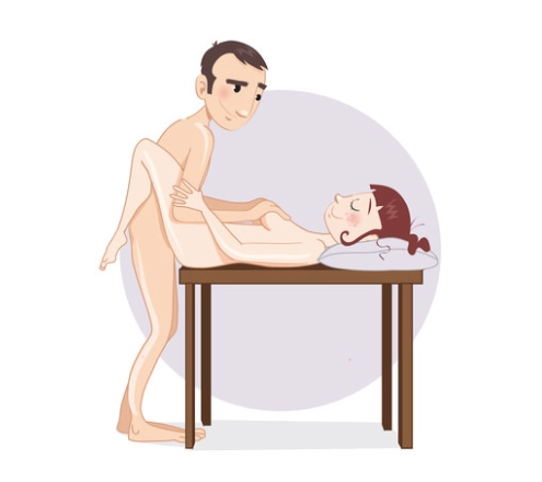 Pe spate, la marginea mesei — poziție sexuală ilustrată, dificultate medie