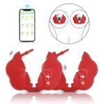 Două piese roșii în formă de floare, deschise pe la mijloc, lângă un telefon cu aplicația și un desen cu modul de prindere pe sâni