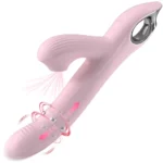Vibratorul rabbit roz văzut din lateral, cu brațul scurt striat și inelul cu bile pe mijlocul brațului lung