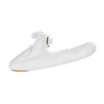 Vibratorul rabbit alb văzut din lateral, cu capul de sucțiune montat pe brațul scurt